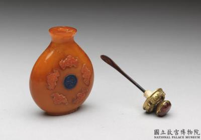 图片[3]-Amber snuff bottle with five bats (blessings) circling longevity, 18th century, Qing dynasty-China Archive